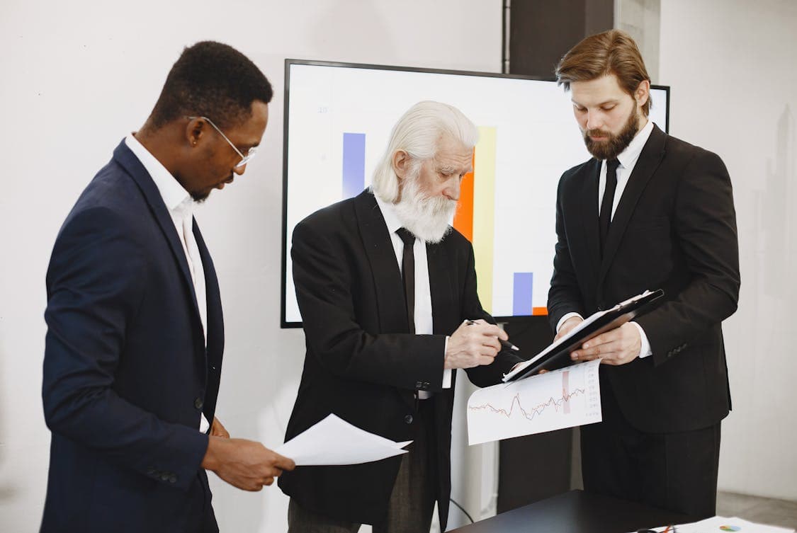 5 Smart Strategies Pollsters Use to Reduce Polling Bias