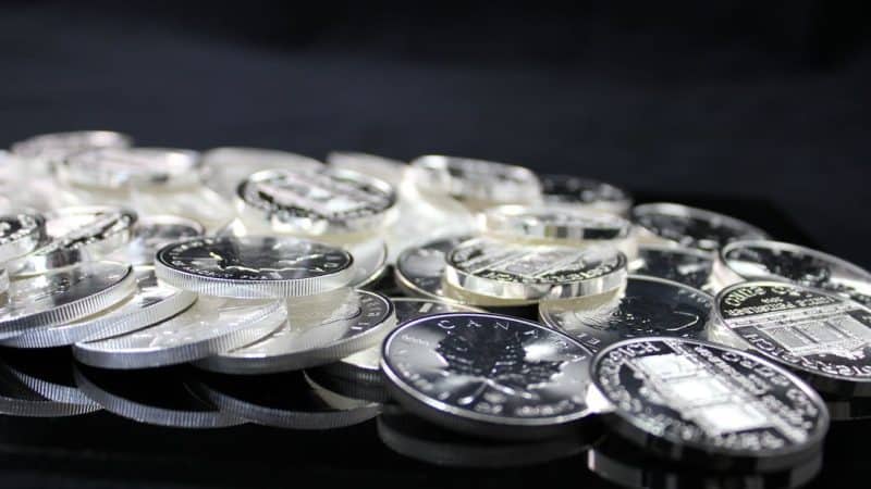 When Is the Best Time to Buy Silver? Experts Explain