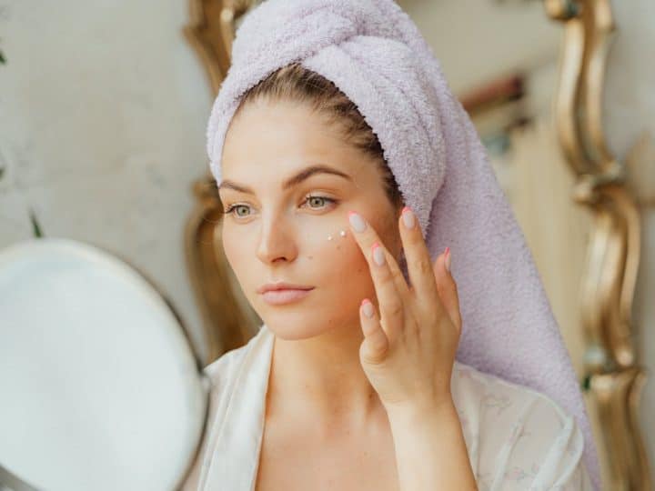 5 Ways to Achieve Younger-Looking Skin without Surgery